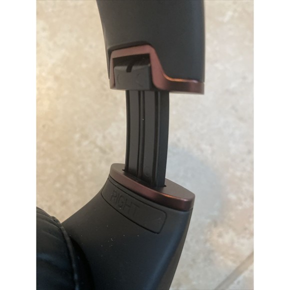 Klipsch Mode M40 Noise-Canceling Wired Headphones - Picture 11 of 16